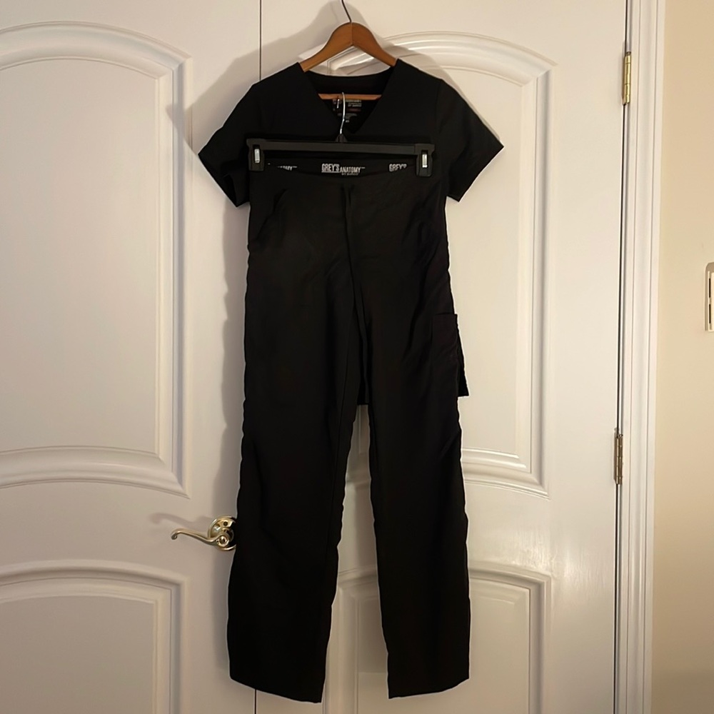 COPY - Grey’s Anatomy women’s black nursing scrubs